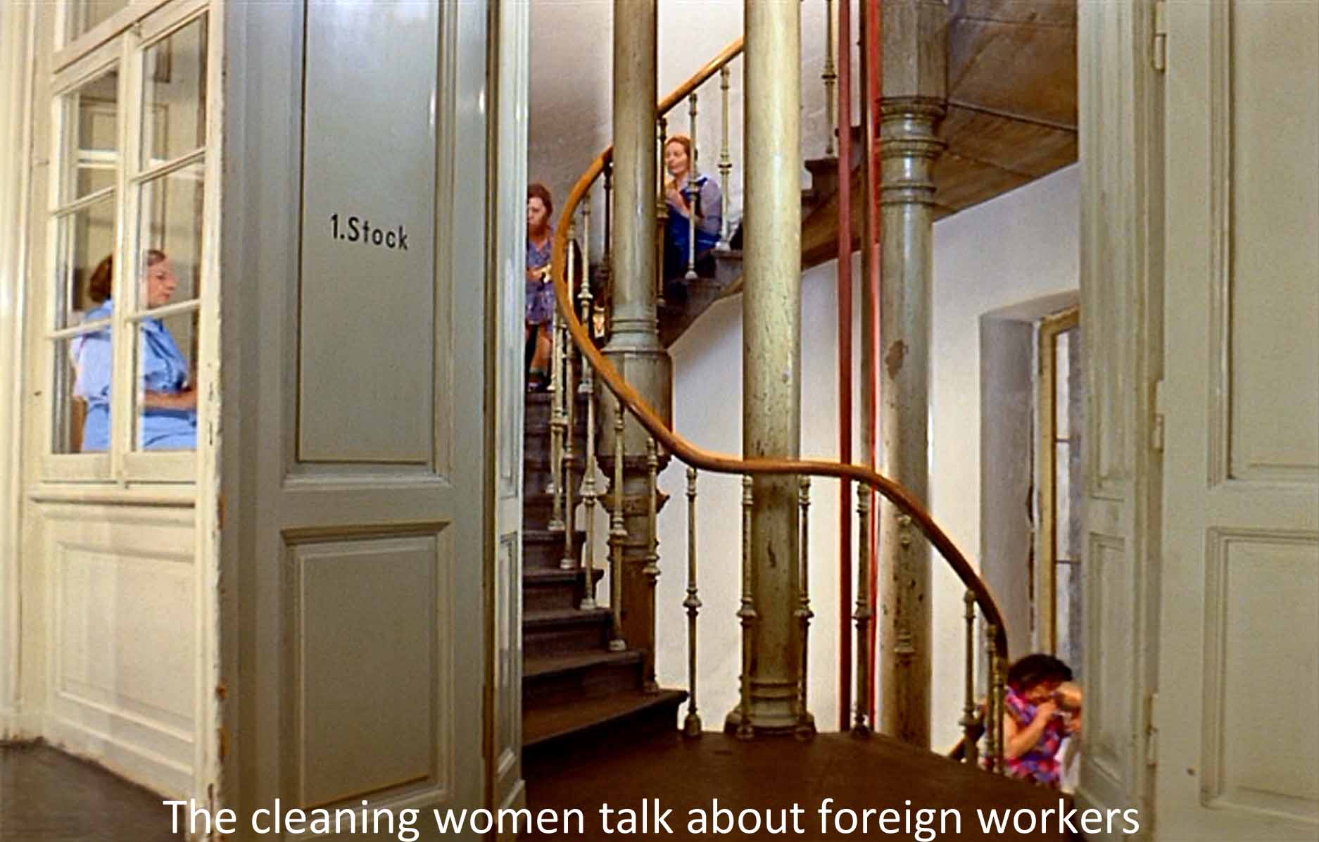 The cleaning women talk about foreign workers