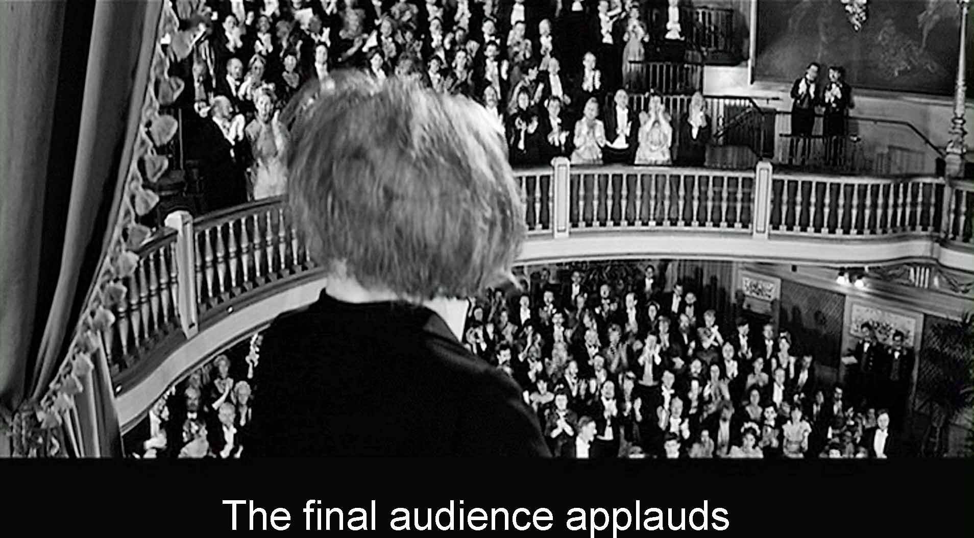  The final audience applauds